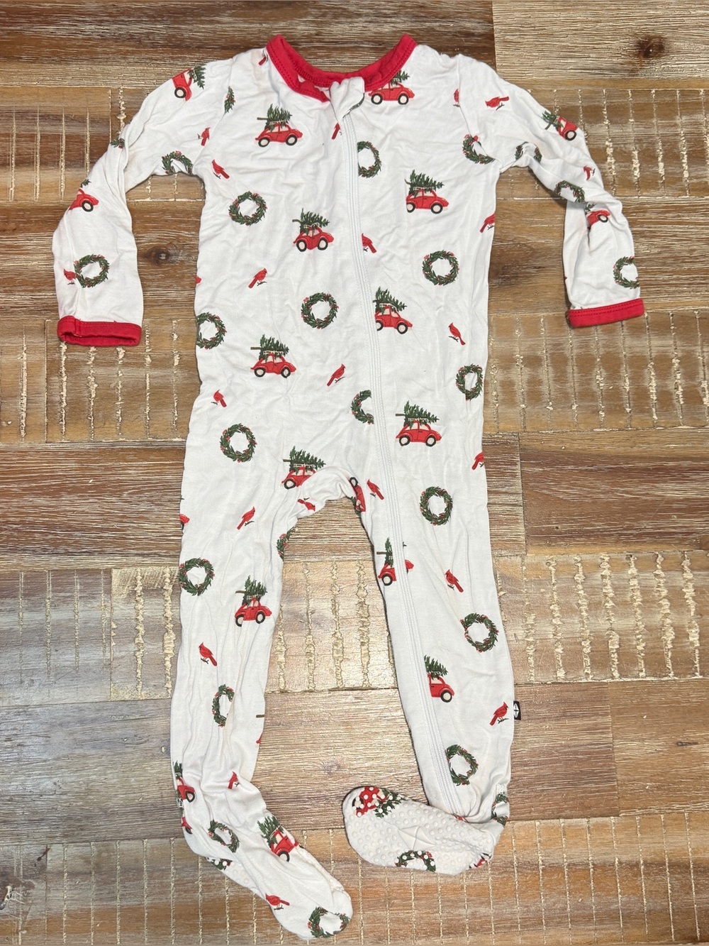 Kyte Baby Christmas Footie Zippy Bamboo Pajamas Size 12-18m Wreath